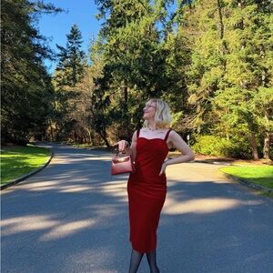 Elegant Red Midi Dress